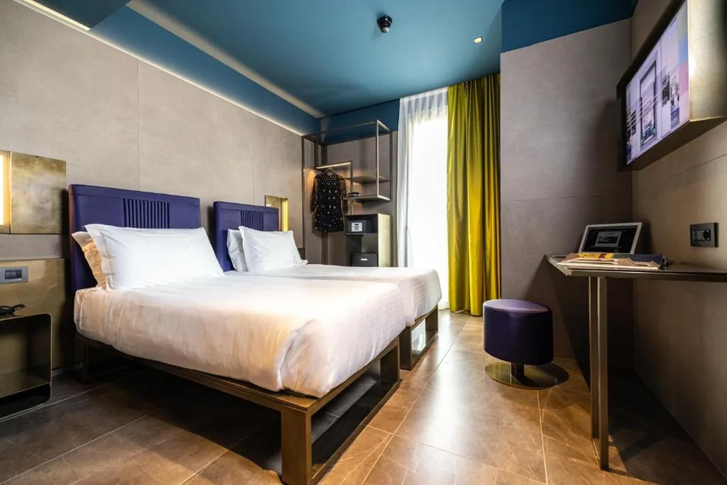 Camera Doppia con Letti Singoli — HD8 Hotel Milano