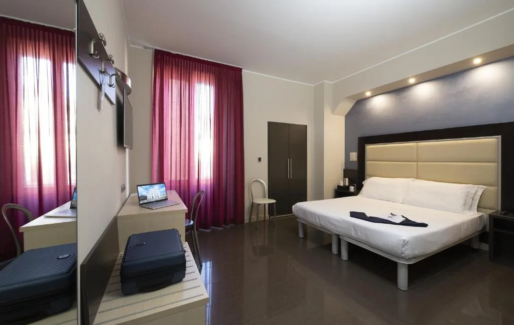 Twin Room — Hotel Five