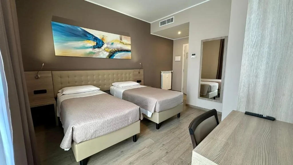 Camera Doppia con Letti Singoli — Hotel Folen