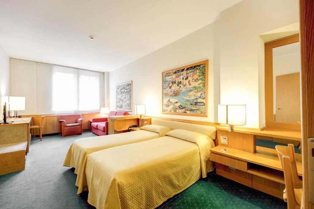 Double Room with Single Beds — Hotel Galileo