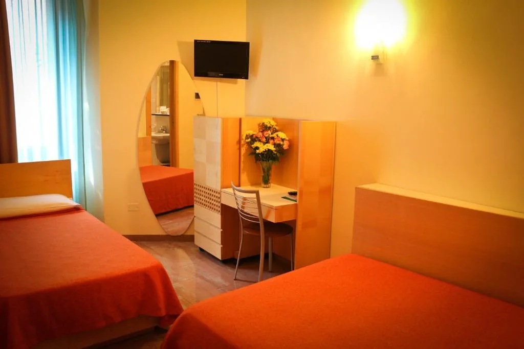 Camera Doppia con Letti Singoli — Hotel Losanna