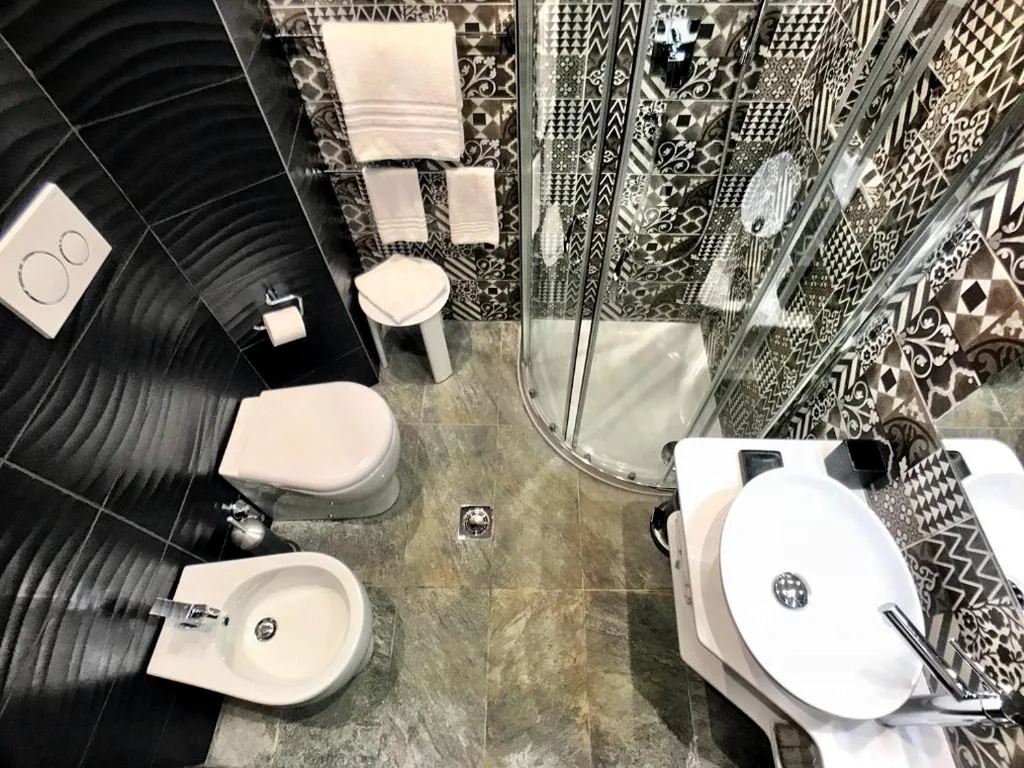 Camera Doppia con Letti Singoli — Hotel Mec