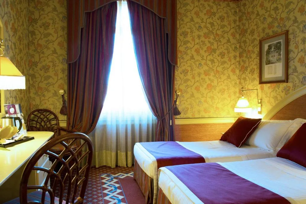 Twin Room — Hotel Milano Regency
