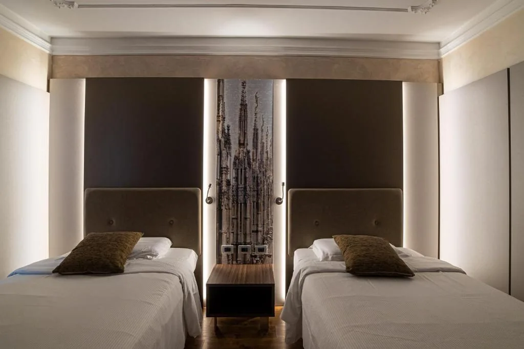 Camera Doppia con Letti Singoli — Hotel Mythos