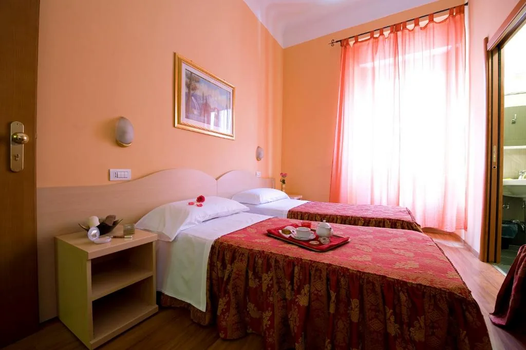Camera Doppia con Letti Singoli — Hotel Sabatino Milan