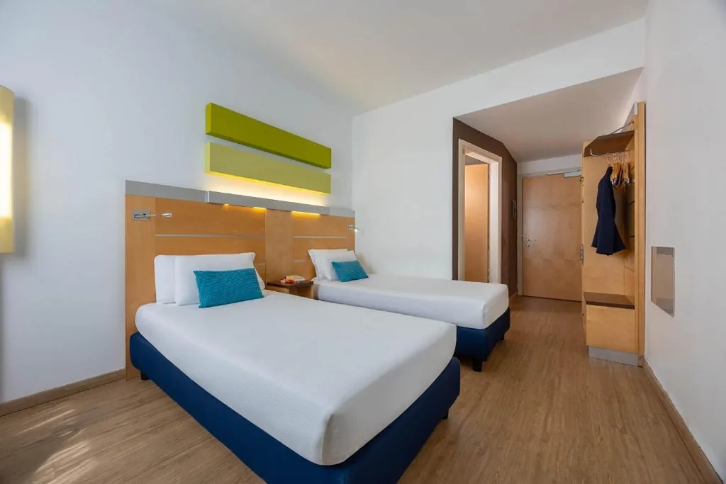 Camera Doppia con Letti Singoli — iH Hotels Milano Gioia