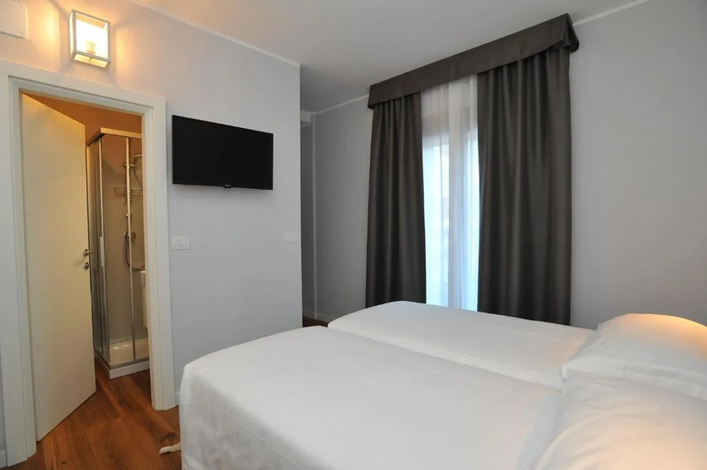 Economy Twin Room with Single Beds — Baita Fanti Ski & Bike