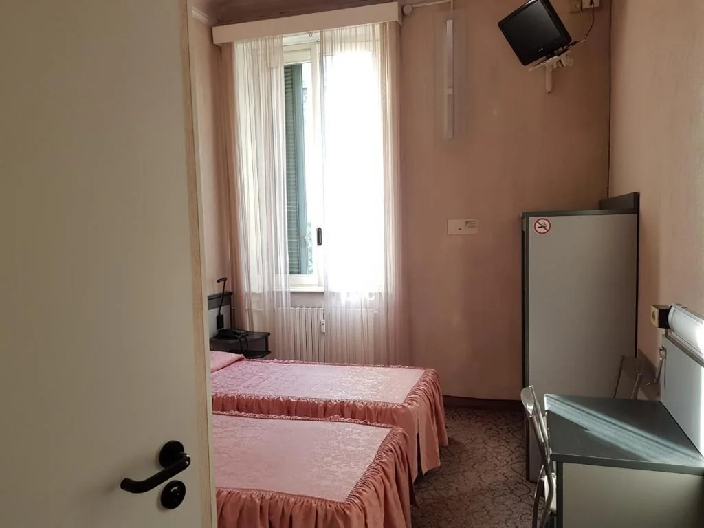 Economy Twin Room — Hotel Ada