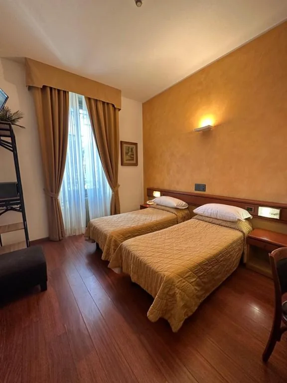 Camera Economy Doppia con Letti Singoli — Hotel Aspromonte
