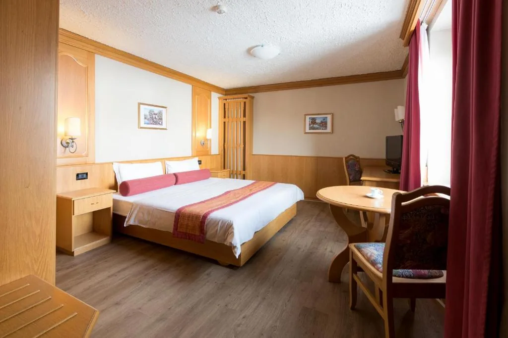 Economy Double Room/Twin Room - Dependance — Hotel Intermonti