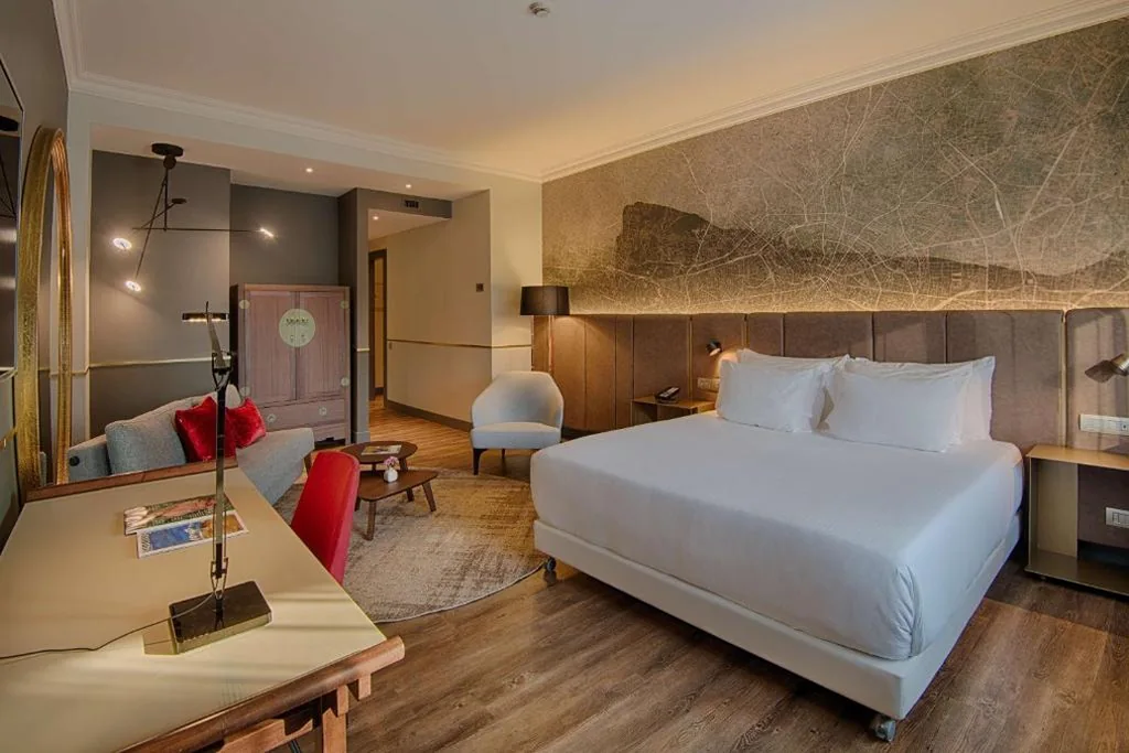 Family Room (2 Adults + 2 Children) — NH Collection Porta Nuova