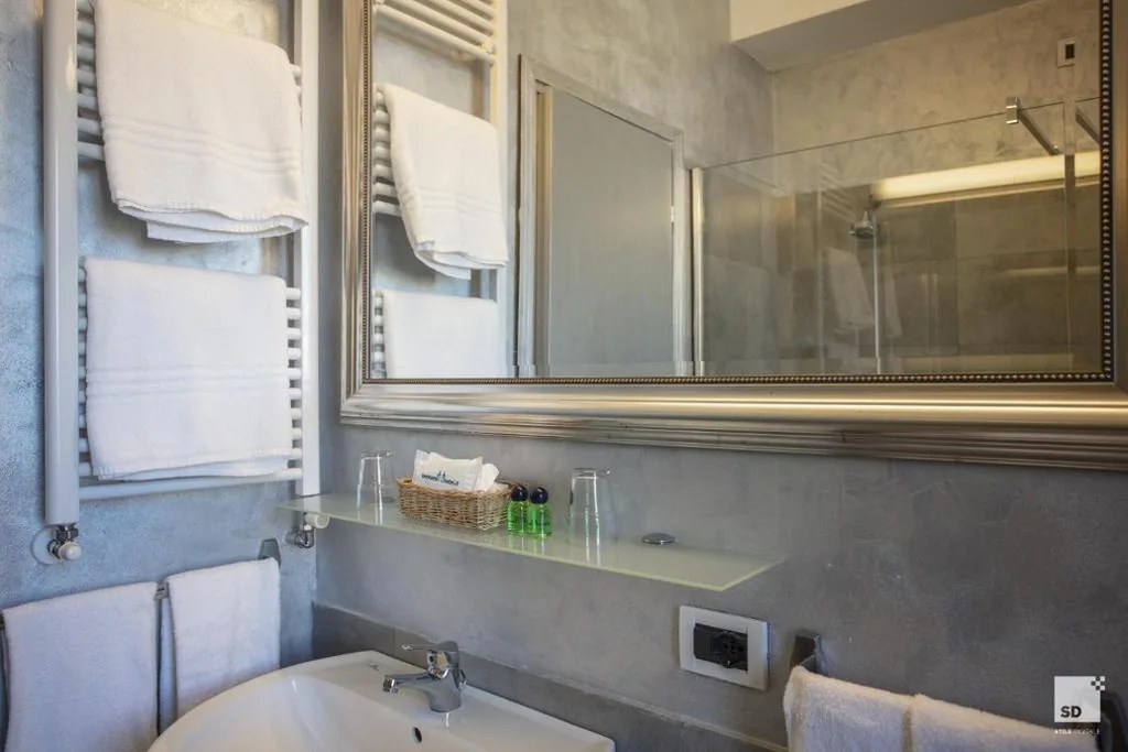 Camera Familiare — Admiral Hotel