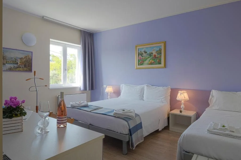 Camera Familiare — Albergo Trattoria Italia