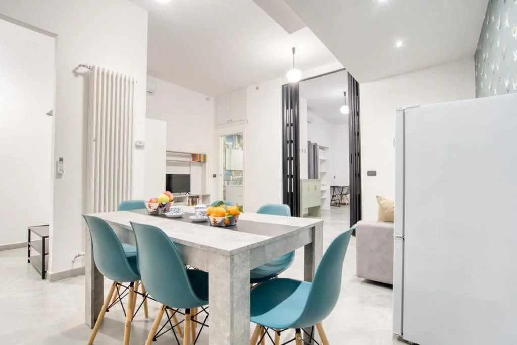 Family Room with Private Bathroom - Lower Ground Floor — Italianflat – Subway Milano