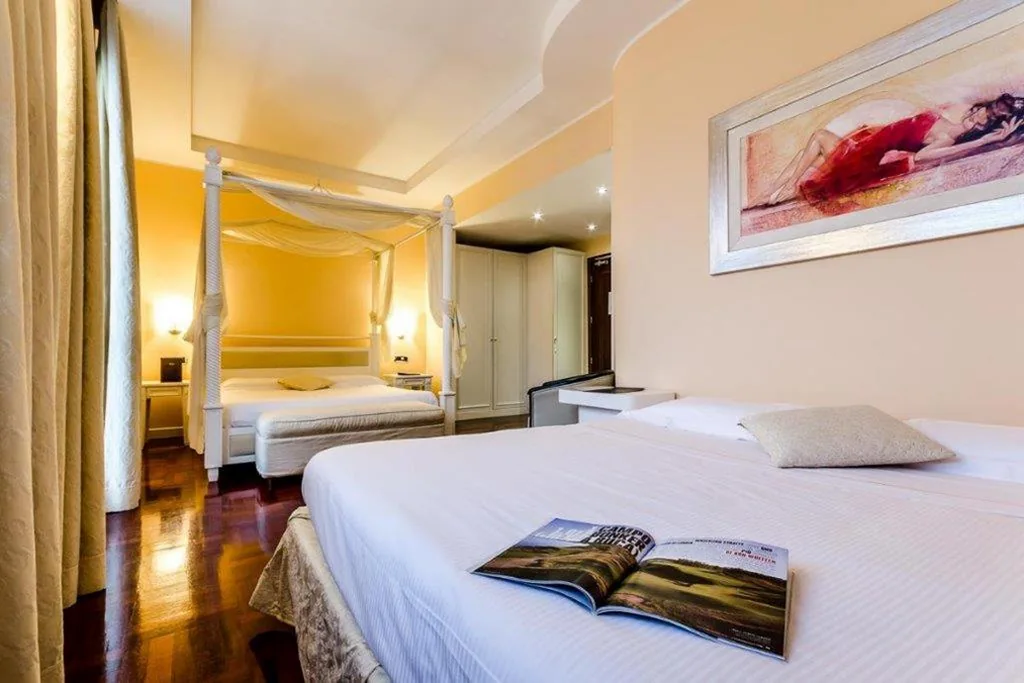 Family Room with Balcony — Hotel Silver Milano