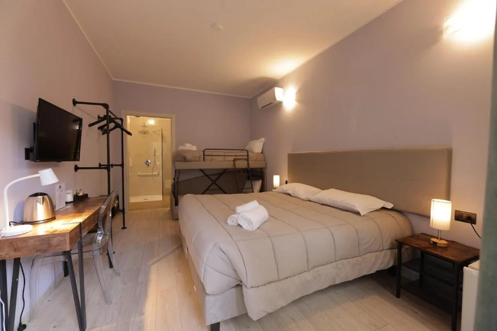 Family Room with Garden View — Hotel Locanda dell’Oca Bianca
