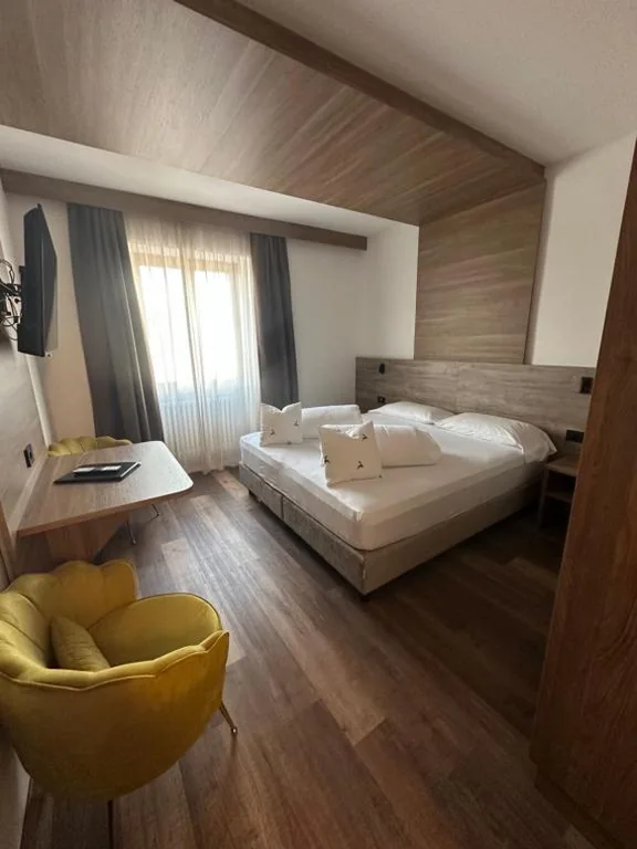 Family Room with Lake View — Hotel Garni Bel Sito