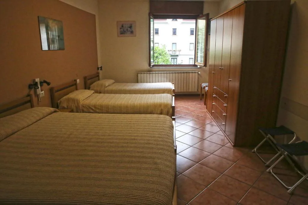 Camera Familiare con Vista Montagna — Albergo Gusmeroli