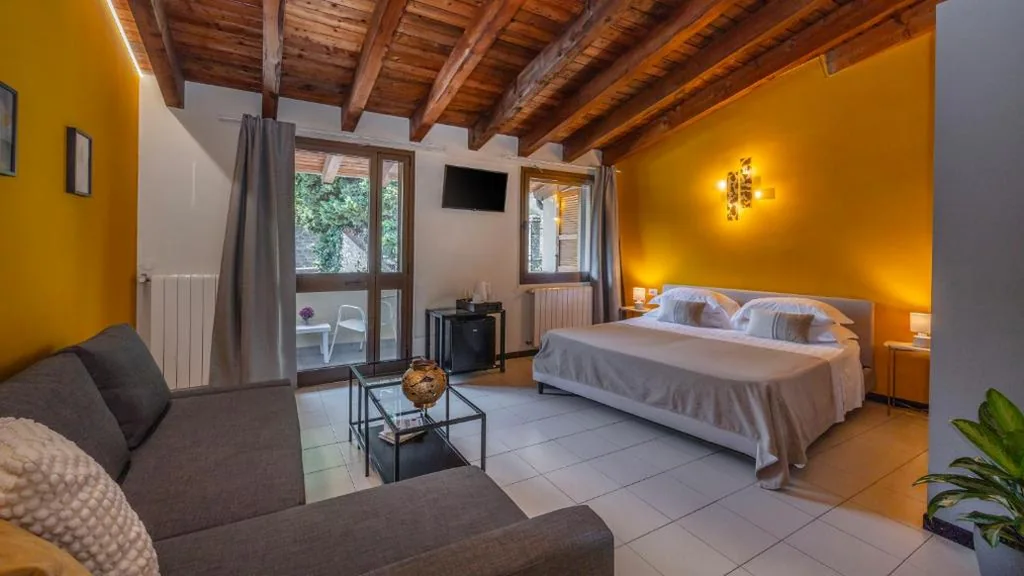 Camera Familiare con Vista Strada — Hotel Meandro – Lake View