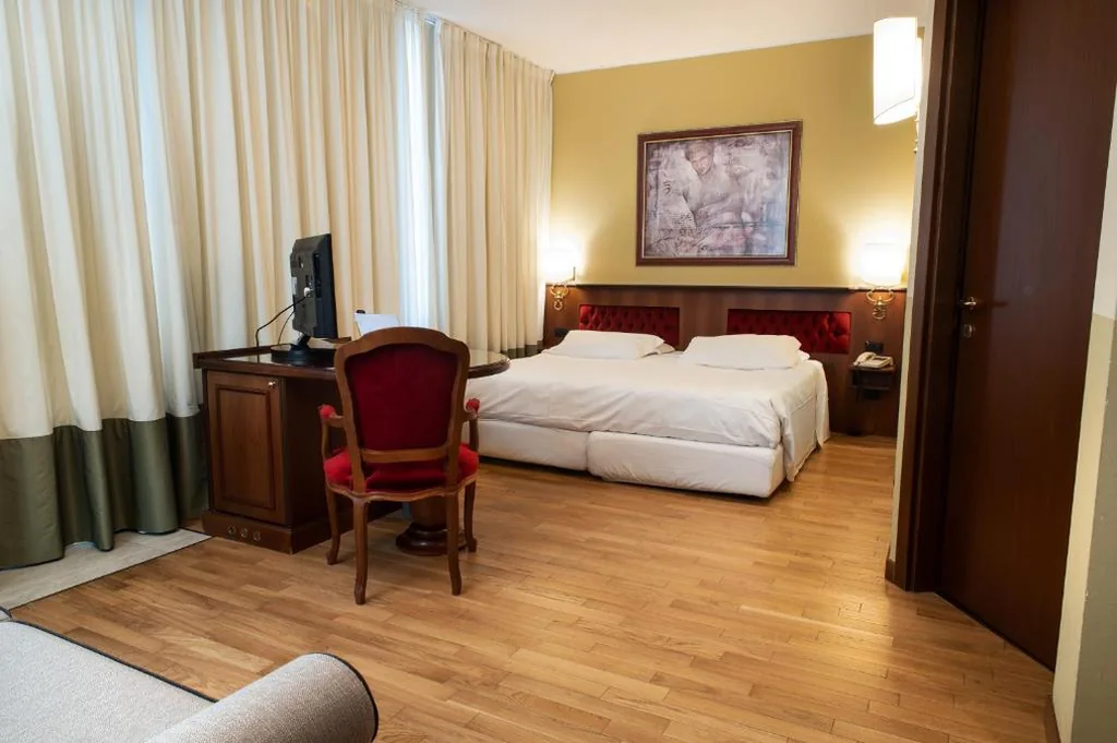 Family Room — Hotel Alga