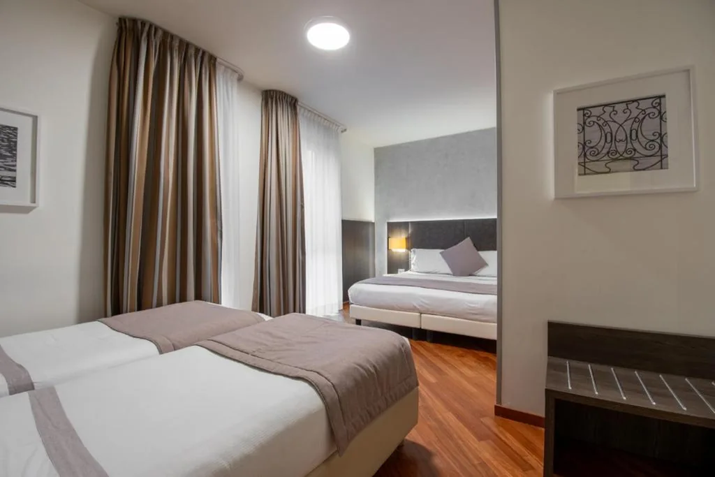 Superior Family Room — Hotel Como