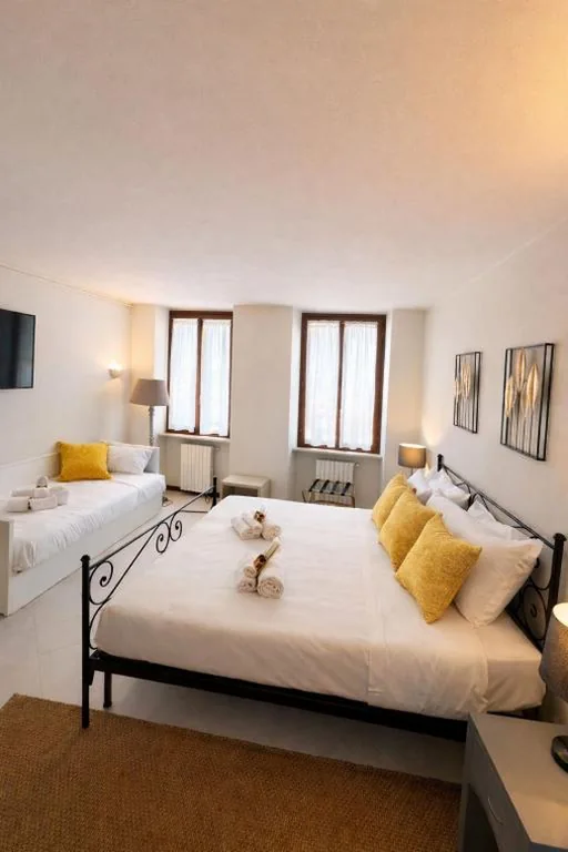Family Room — Vinessa Rooms