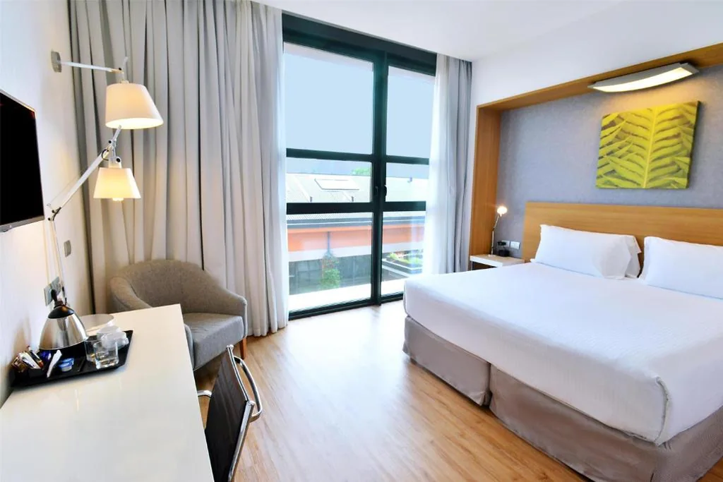 Camera King con Accesso Disabili — Hilton Garden Inn Milan North