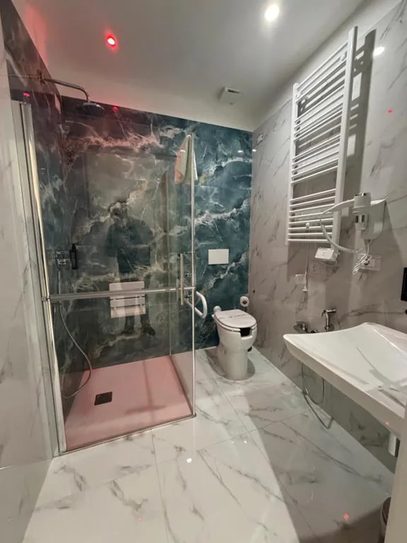 Camera King con Accesso Ospiti Disabili — Hotel Margot