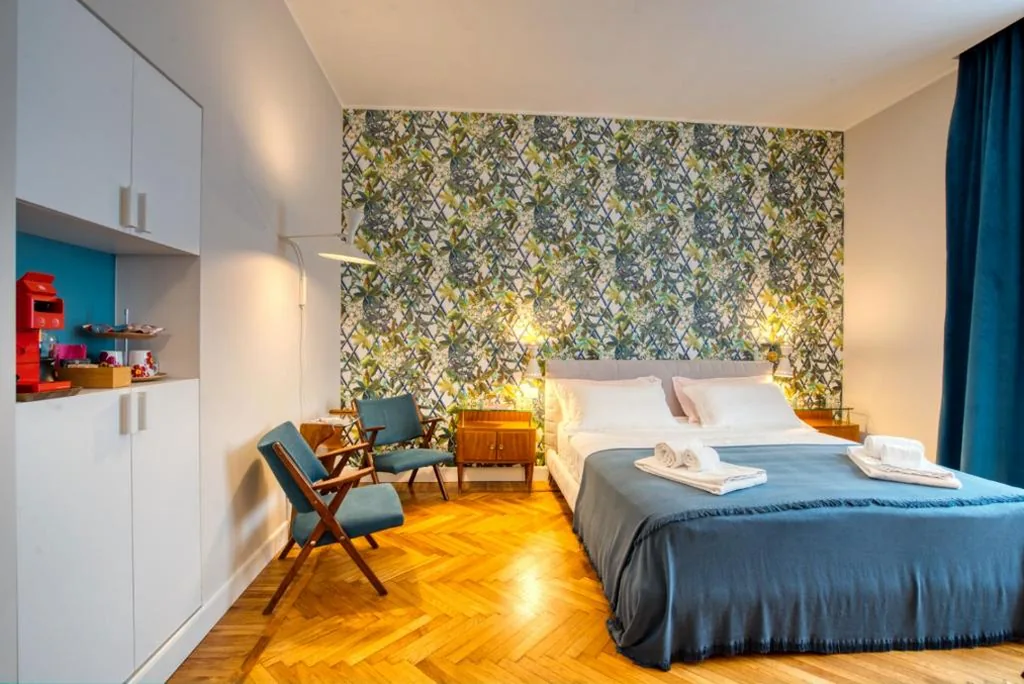 Camera King con Balcone — GuestHost – Dimora Claudia Luxury Rooms