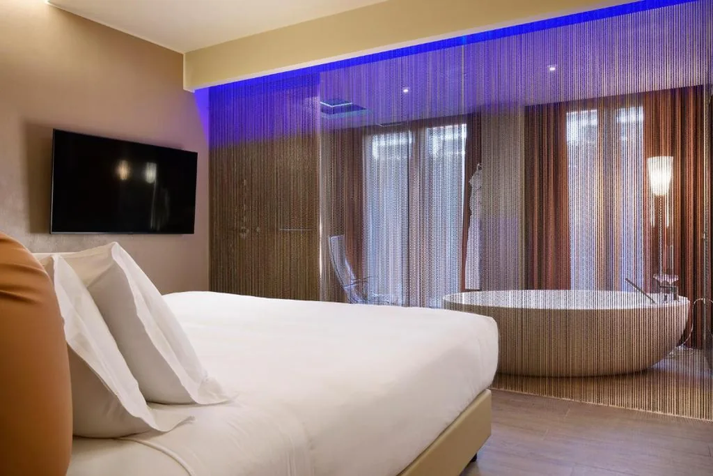 Camera King con Vasca Idromassaggio — Milan Suite Hotel