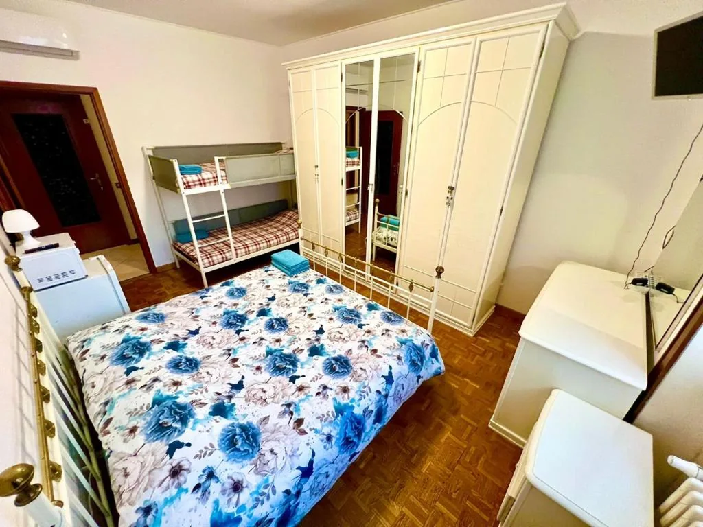 King Room with Garden View — Gigli, rooms con cucina in comune e terrazza