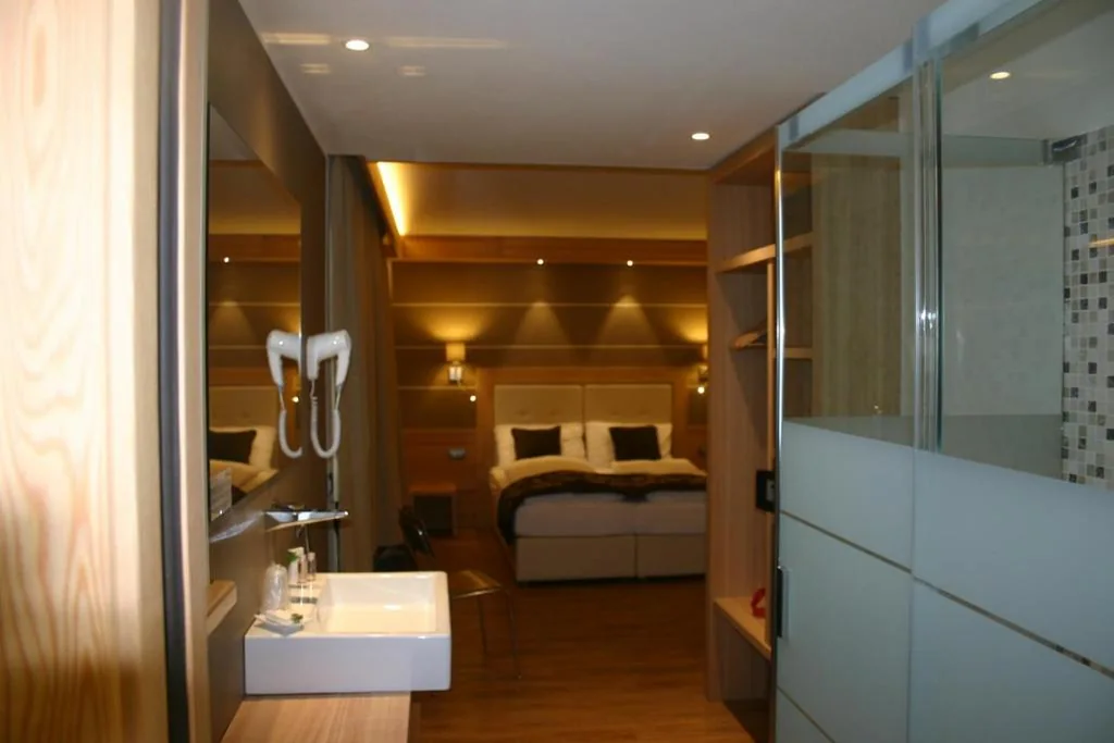 Camera King con Vista Montagne — Hotel Bondi