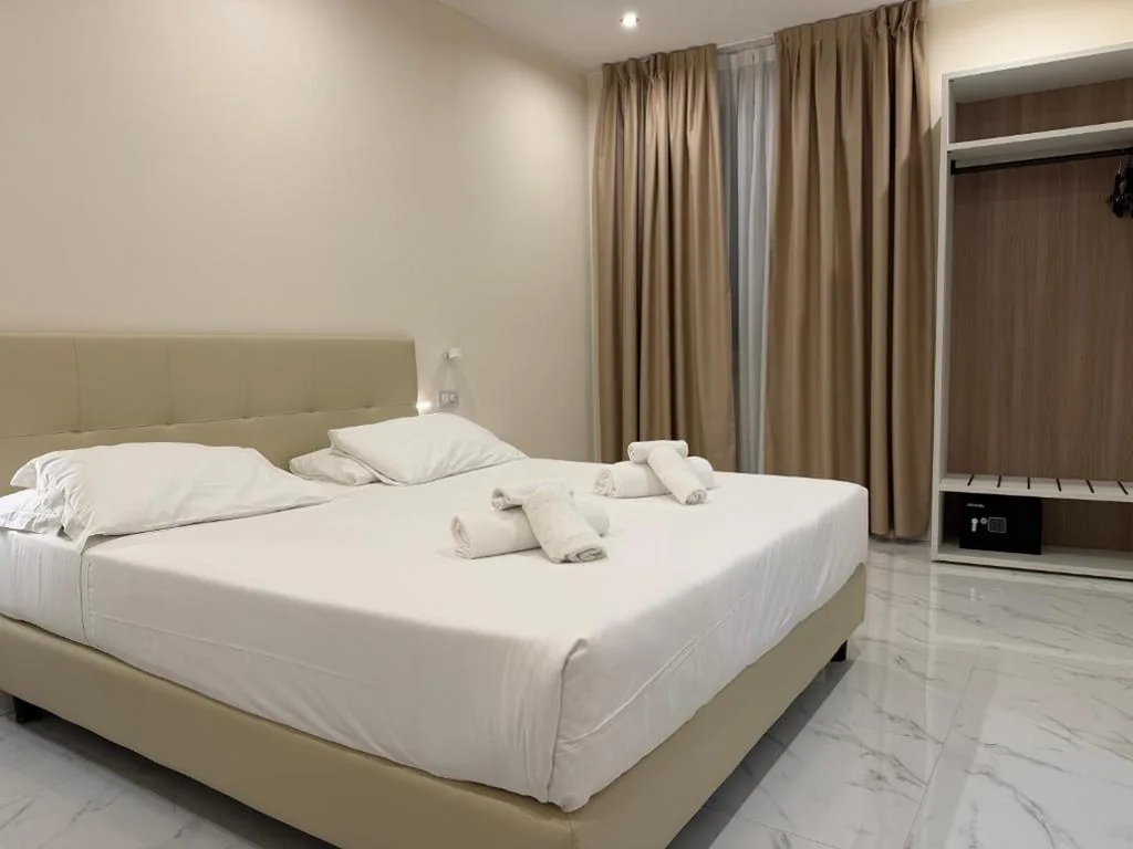 Camera King Deluxe — Hotel Margot