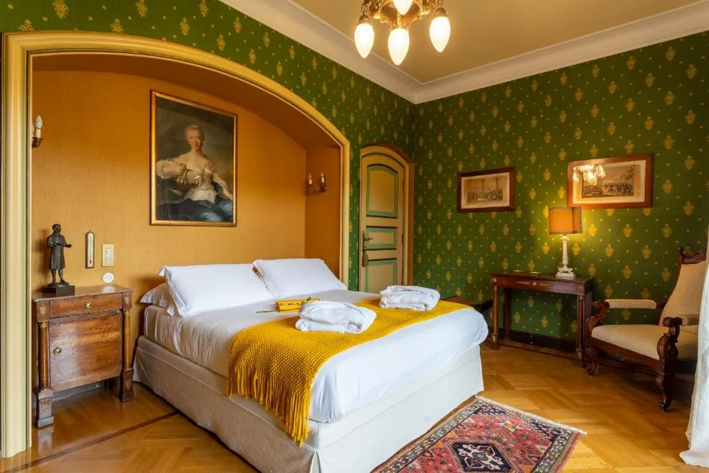 King Deluxe Room — Ronco Dell’Abate – Lake Como Relais B&B