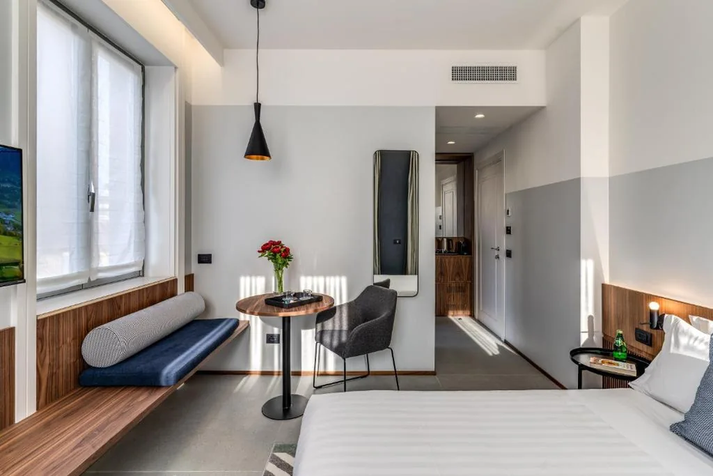 King Deluxe Room — Sospeso Boutique Hotel