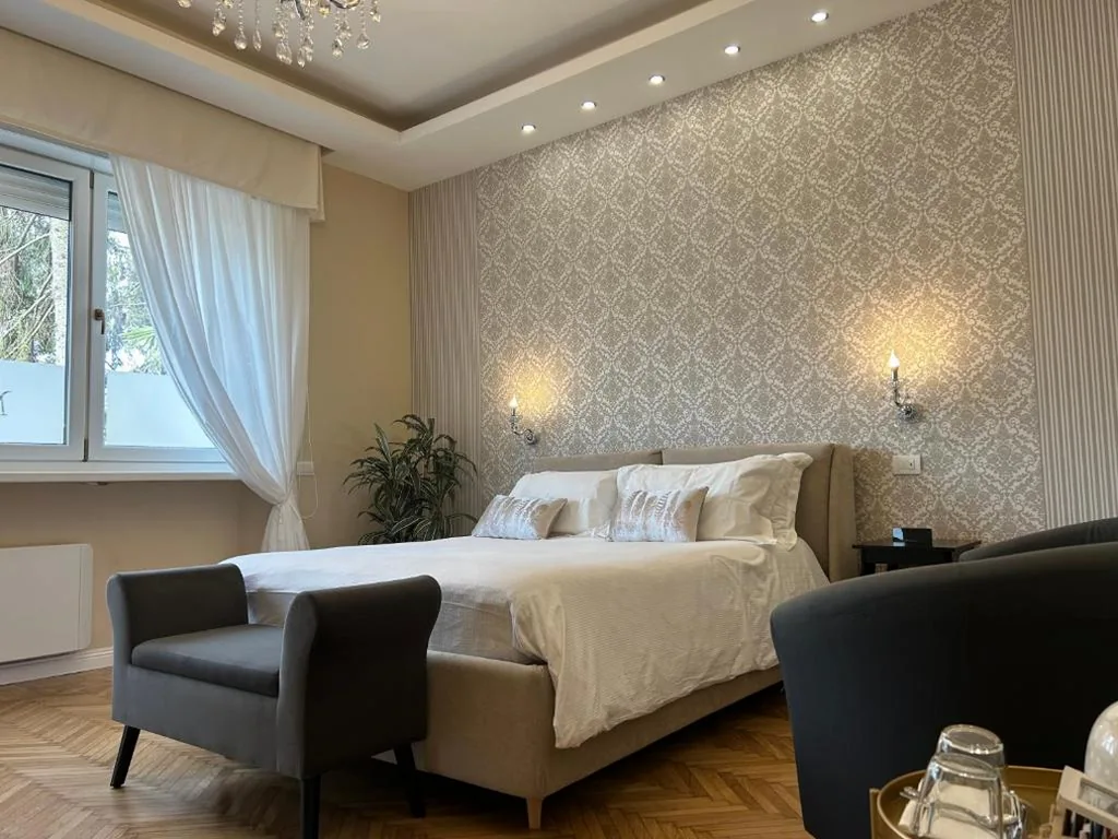 Camera King Deluxe — Villa Marchese Lake Maggiore