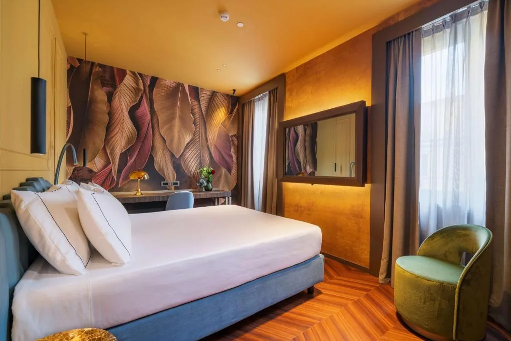 King Deluxe Room — WorldHotel Casati 18