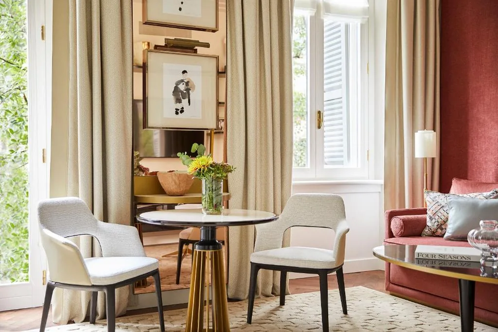 Premium King Room — Four Seasons Hotel Milano