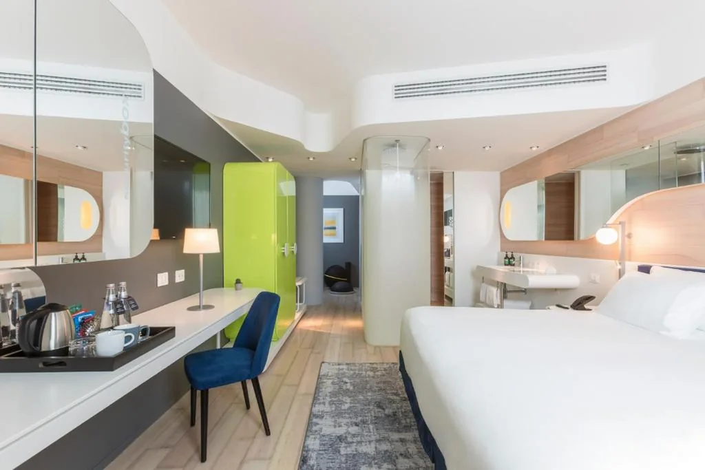 King Premium Room — voco Milan-Fiere by IHG