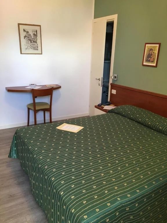 King Standard Room — Belvedere Hotel & Villa