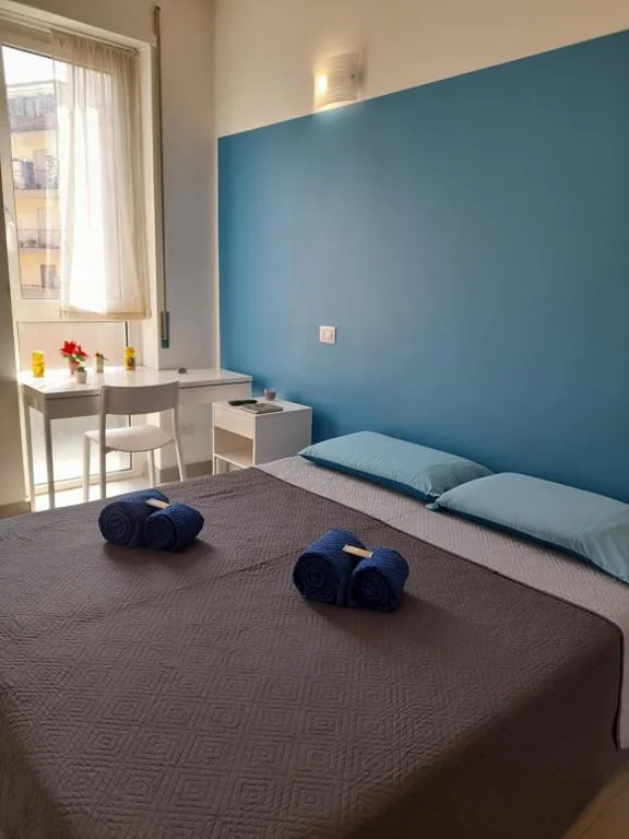 King Superior Room — -L’ Oasi Del Turista, Room2- CENTRAL STATION