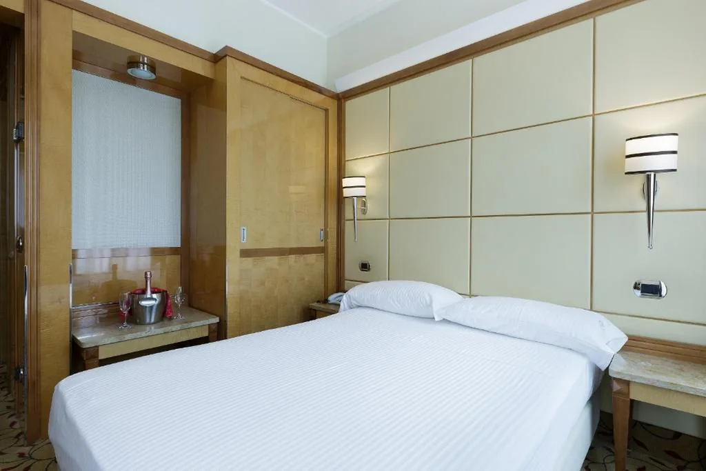 Camera Matrimoniale (1 Adulto) — Hotel Teco