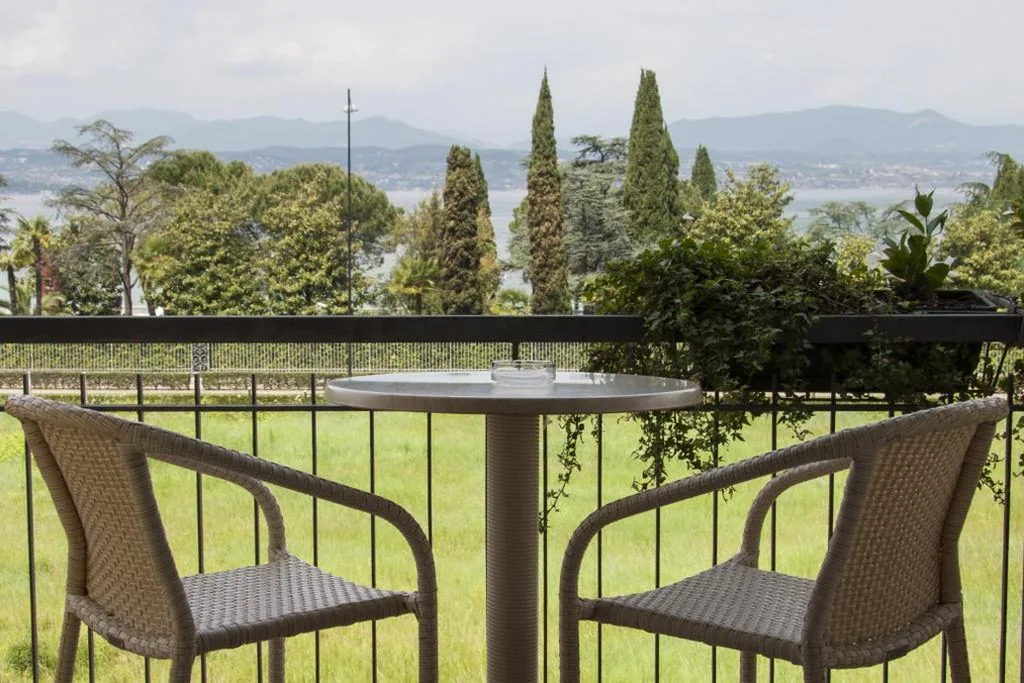 Camera Matrimoniale Basic con Balcone — Hotel Berta