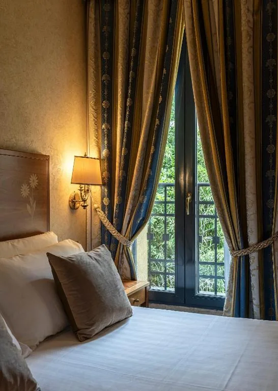Camera Matrimoniale — Boutique Hotel Dieci