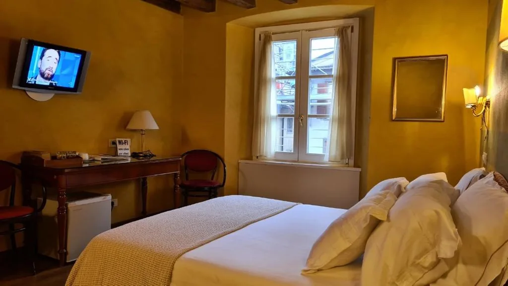 Classic Double Room — Hotel Piazza Vecchia
