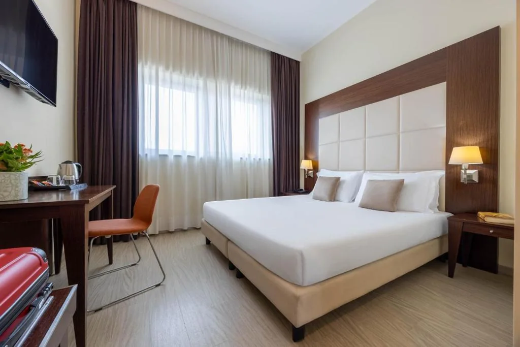 Camera Matrimoniale Classic — iH Hotels Milano Watt 13