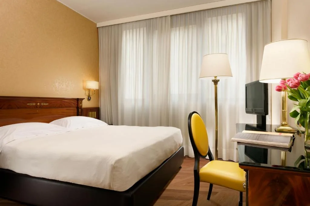 Camera Matrimoniale Classic — UNA Hotels Scandinavia Milano