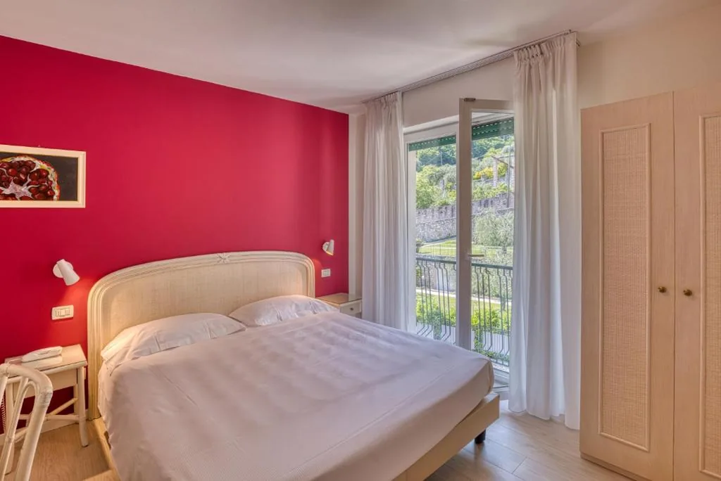 Camera Matrimoniale Comfort con Vista Montagna — Hotel Villa Europa