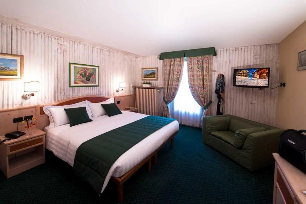 Comfort Double Room — Hotel Alpina