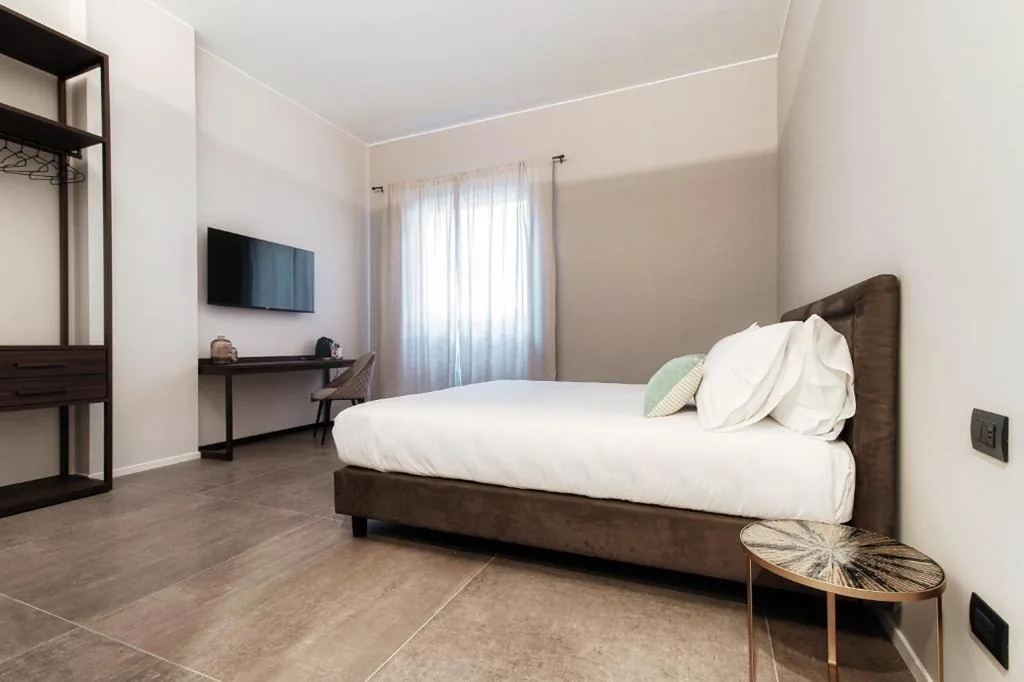 Double Room — Como Lakeside Suites